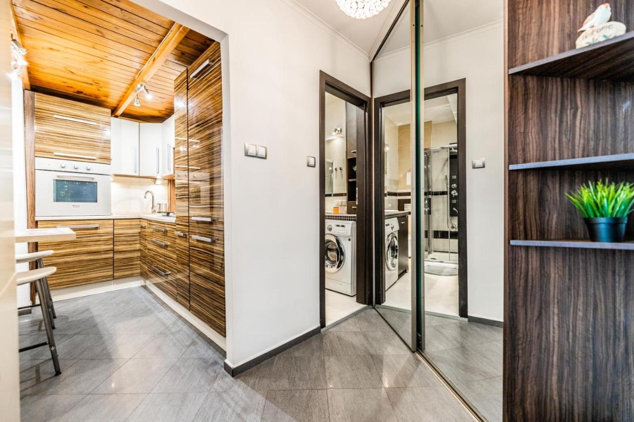 Apartament Z Antresola Przy Rynku Lägenhet Wrocław Exteriör bild